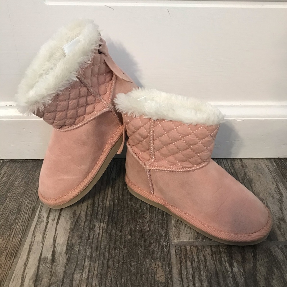 🎀 Quilted Faux Seude Boots 👢